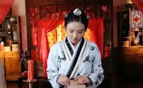 93cd8bd0e991417b8f5d5fb8f3c57bd8~tplv-tt-origin-web:gif.jpeg.webp