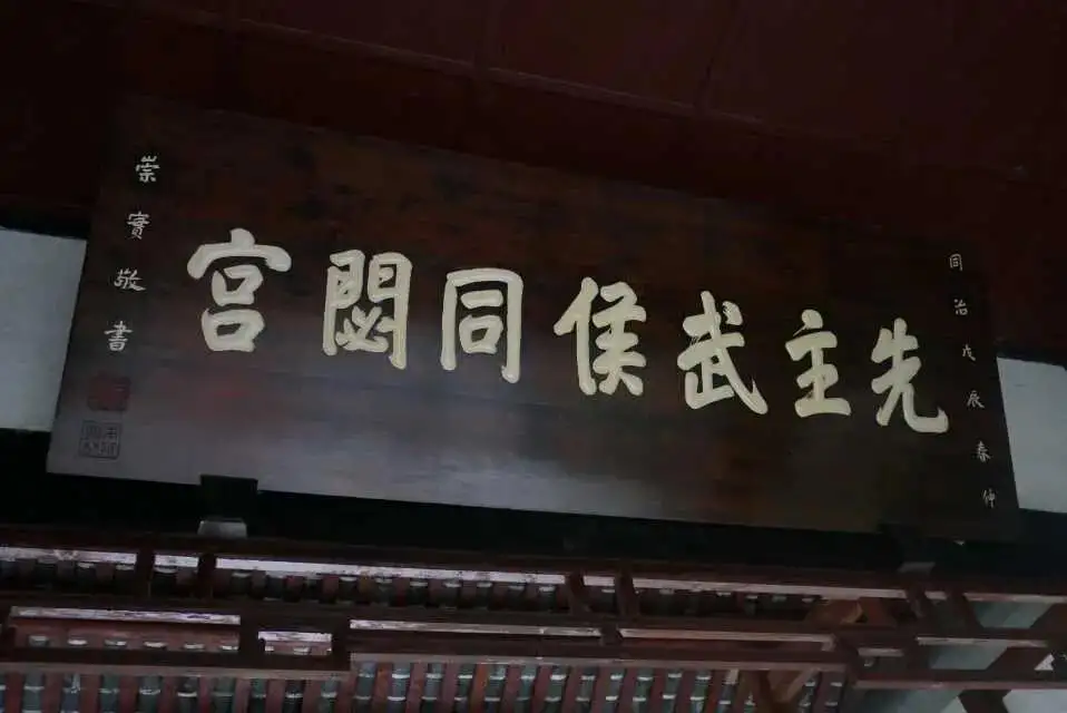 18d8bc3eb13533fa828bc8a78087ea1f4134960aeda4.webp