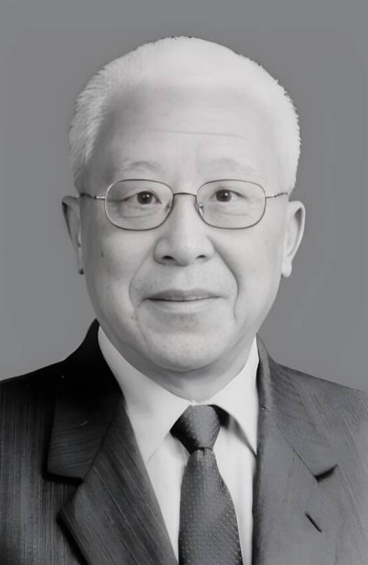 著名应用光学专家潘君骅去世