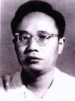 中国现代文学家何其芳诞辰